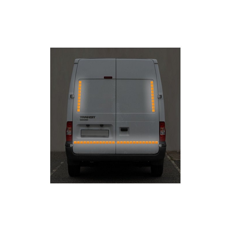Bandă autoadezivă reflectorizantă divizată 1m x 5cm galben