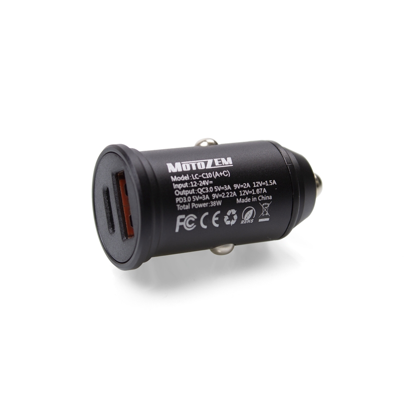 Adaptor auto USB MotoZem