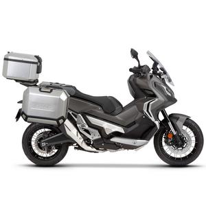 Set complet de cutii de aluminiu SHAD TERRA, 37L cutie centrala si 36L /36L cutii laterale, incluzand kit montaj si placa SHAD HONDA X-ADV 750