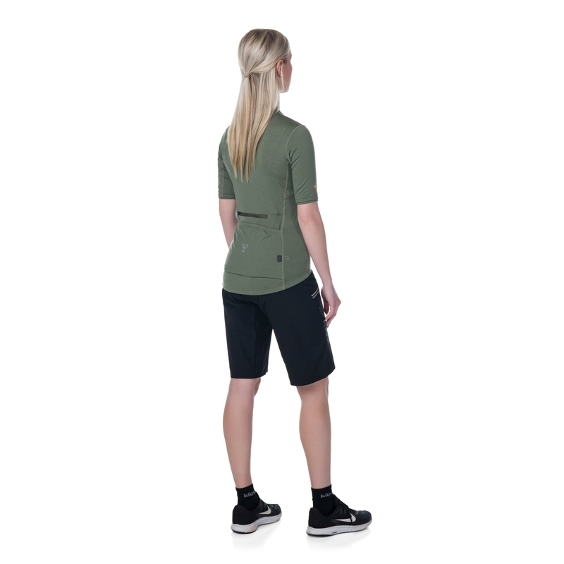 Pantaloni scurți Kilpi Trackee 22 negru pentru femei lichidare