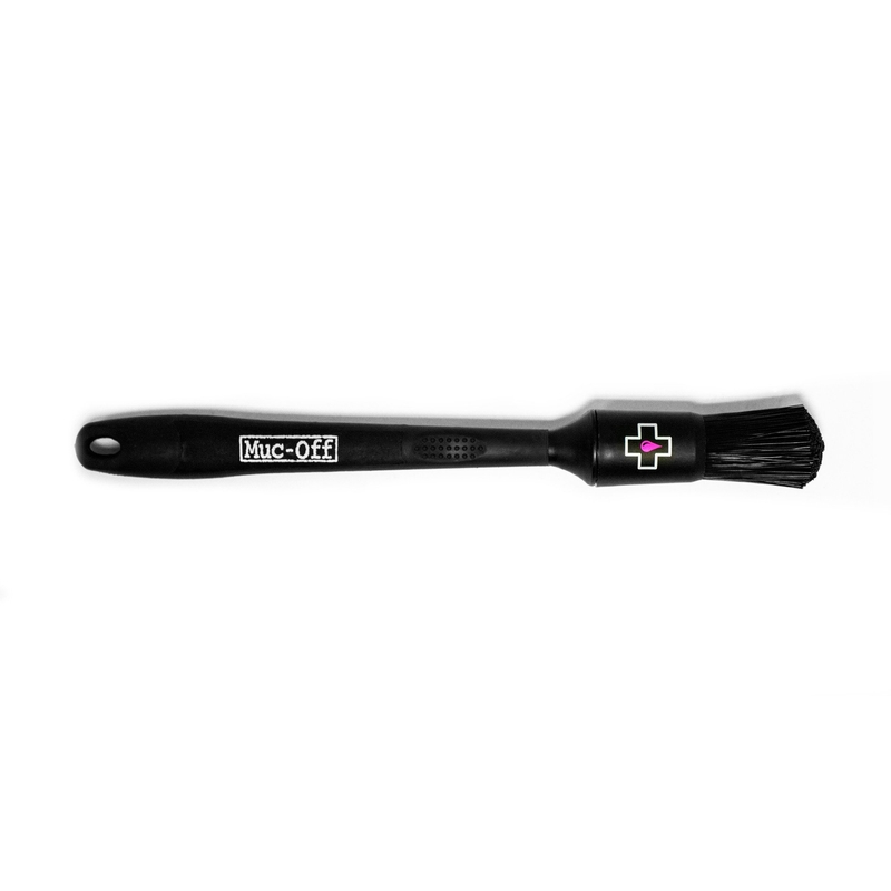 Drivetrain detailing brush MUC-OFF