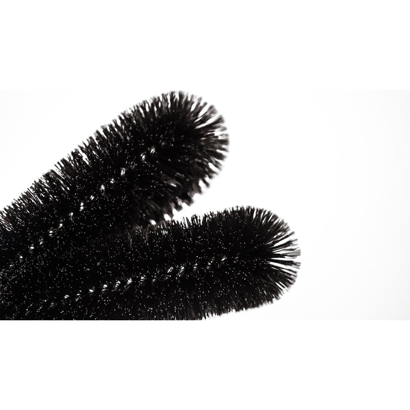 Two prong brush MUC-OFF