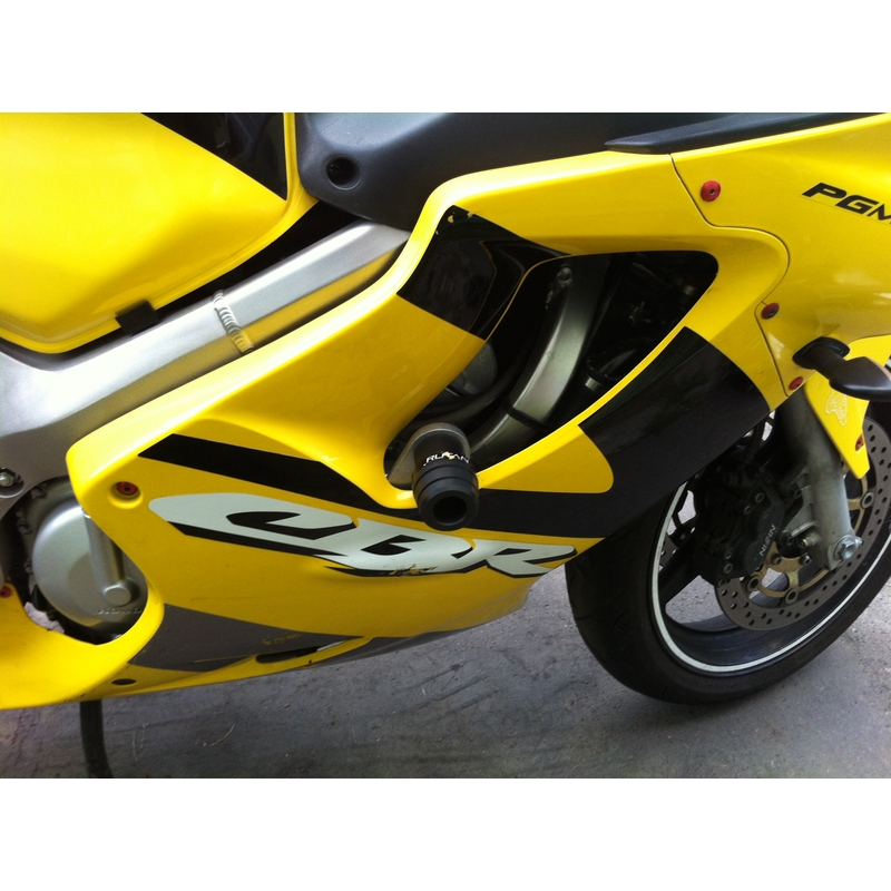 Honda CBR 600F (99-07) BEZ ÚPRAVY KAPOTÁŽE Gatling