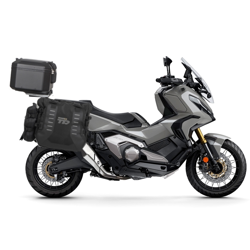 Set complet de genti laterale adventure SHAD TERRA TR40 si topcase din aluminiu SHAD TERRA BLACK 48L, incluzand kitul de montaj SHAD HONDA X-ADV 750