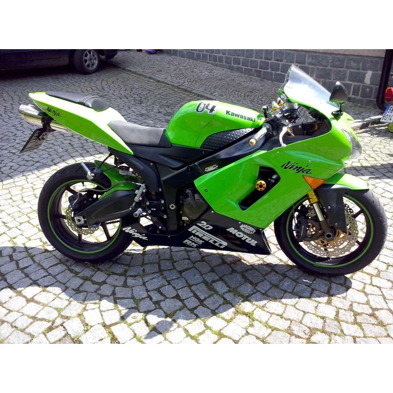 Kawasaki ZX-6R (05-06) cu modificarea carcasei Classic