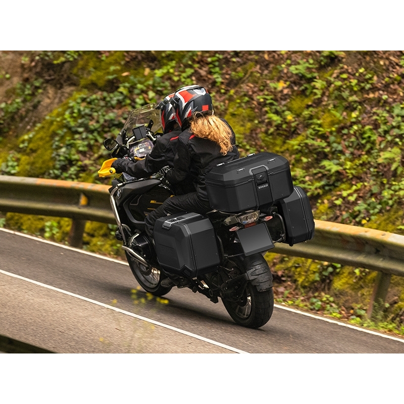 Cutie centrala aluminiu SHAD Terra TR55 PURE BLACK lichidare