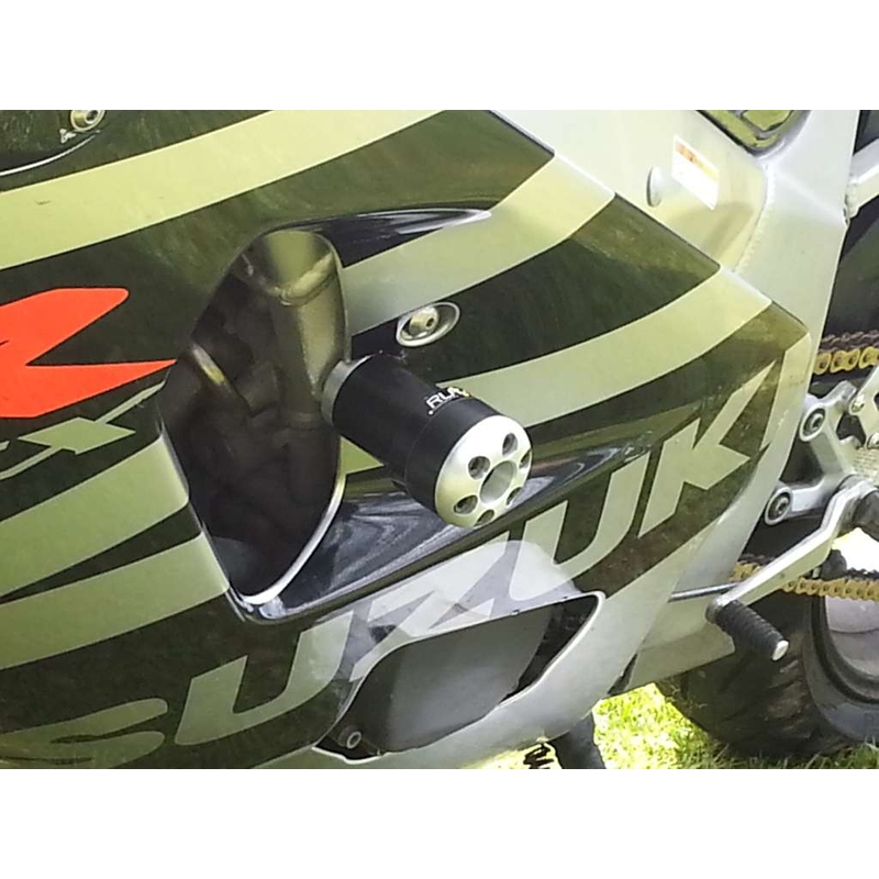Suzuki GSX-R 750 (00-03) cu modificarea carcasei Gatling