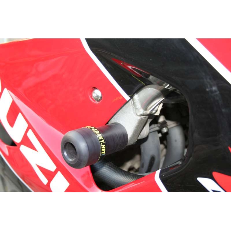 Suzuki GSX-R 750 (00-03) cu modificarea carcasei Gatling