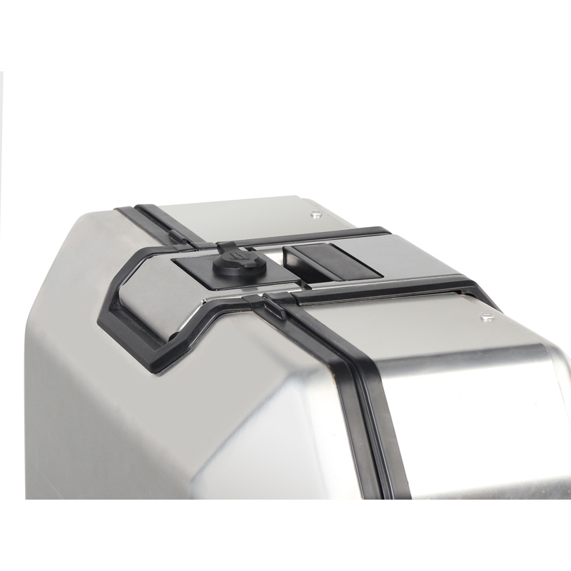 Set complet de cutii de aluminiu SHAD TERRA, 37L cutie centrala  si 47L / 47L cutii laterale, incluzand kit montaj si placa SHAD HONDA CB 500 X