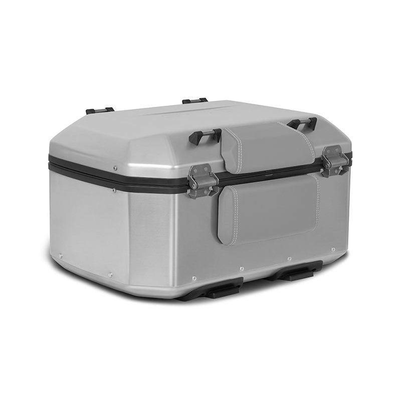 Complete set of aluminum cases SHAD TERRA, 55L topcase + 36L / 47L side cases, including mounting kit and plate SHAD CF Moto 800MT