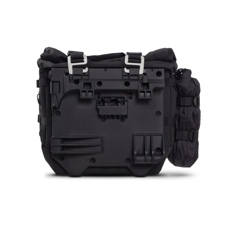 Set complet de genti laterale adventure SHAD TERRA TR40 si topcase din aluminiu SHAD TERRA BLACK 48L, incluzand kitul de montaj SHAD Voge 650DS / 650DSX