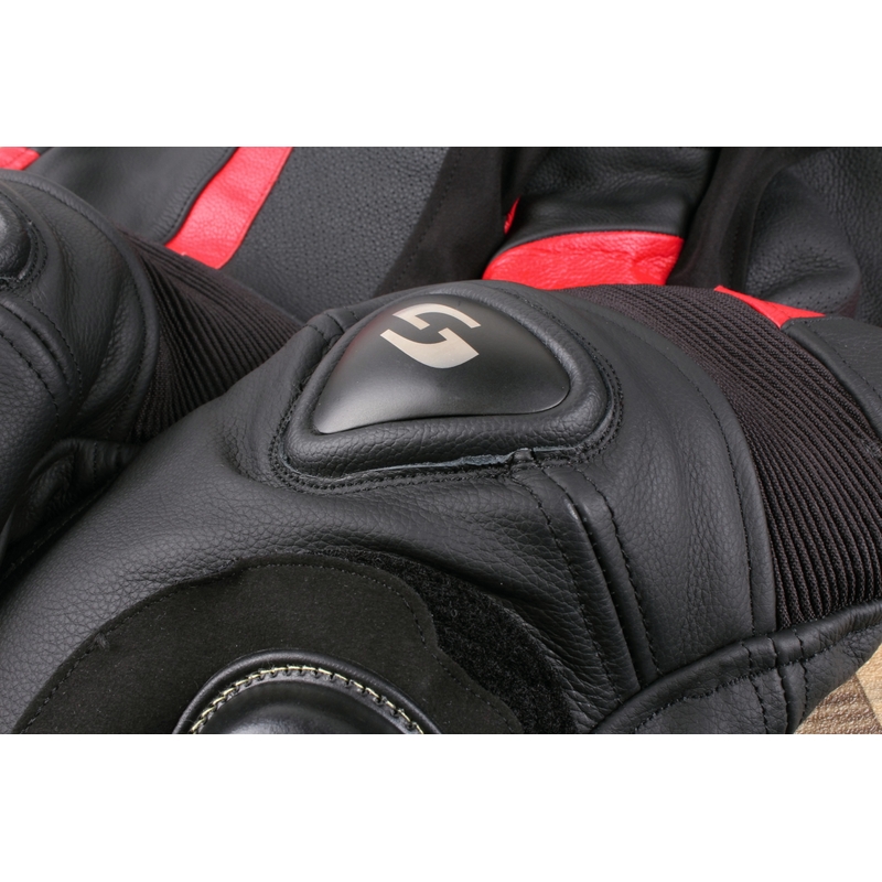 Pantaloni Tschul 747 Speedster negru și roșu pentru bărbați výprodej lichidare