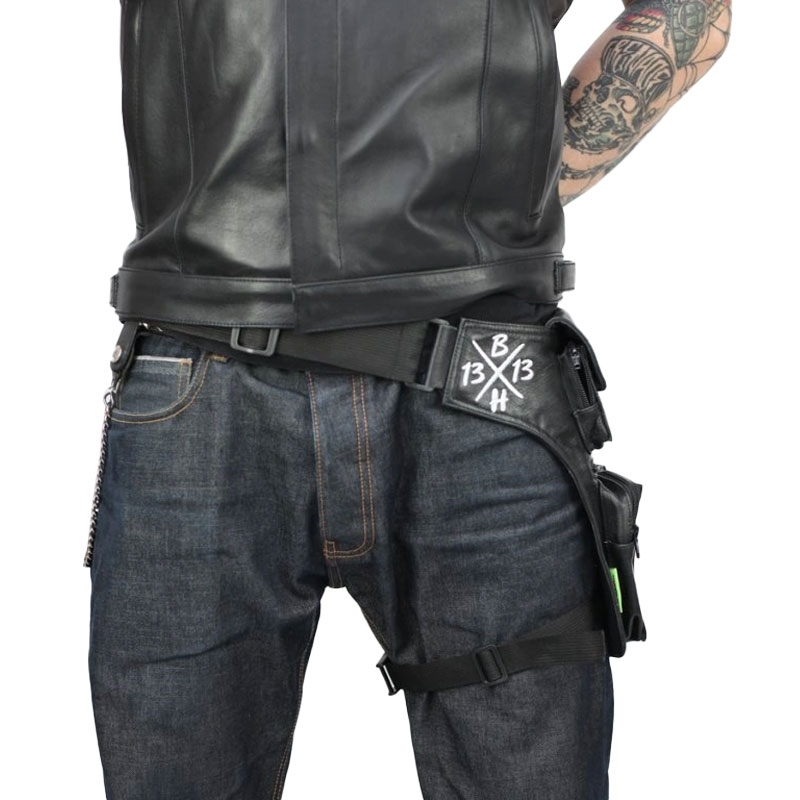BLACK HEART W-TEC Buzunar negru pe coapsă craniu