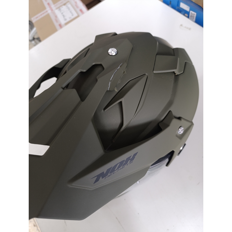 Casca Enduro NOX N312 verde mat - II. calitatea vânzării lichidare