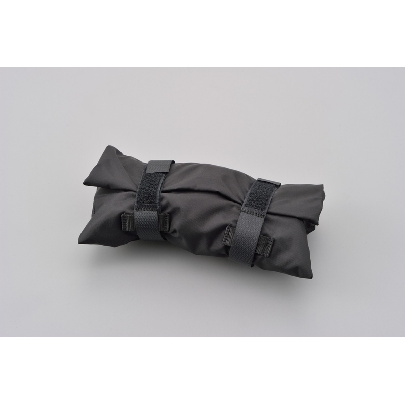 Plasa de bagaje flexibila pentru motociclete cu carlige din plastic Daytona 30 x 30 cm neagra