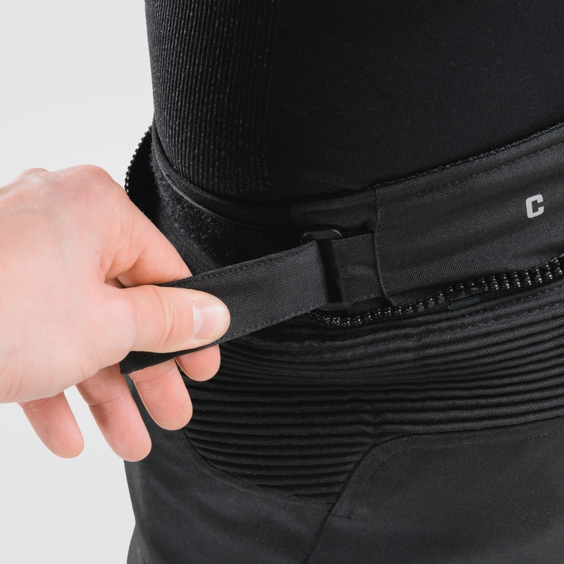 Rebelhorn Cubby V pantaloni de motocicletă Cubby V negru scurt