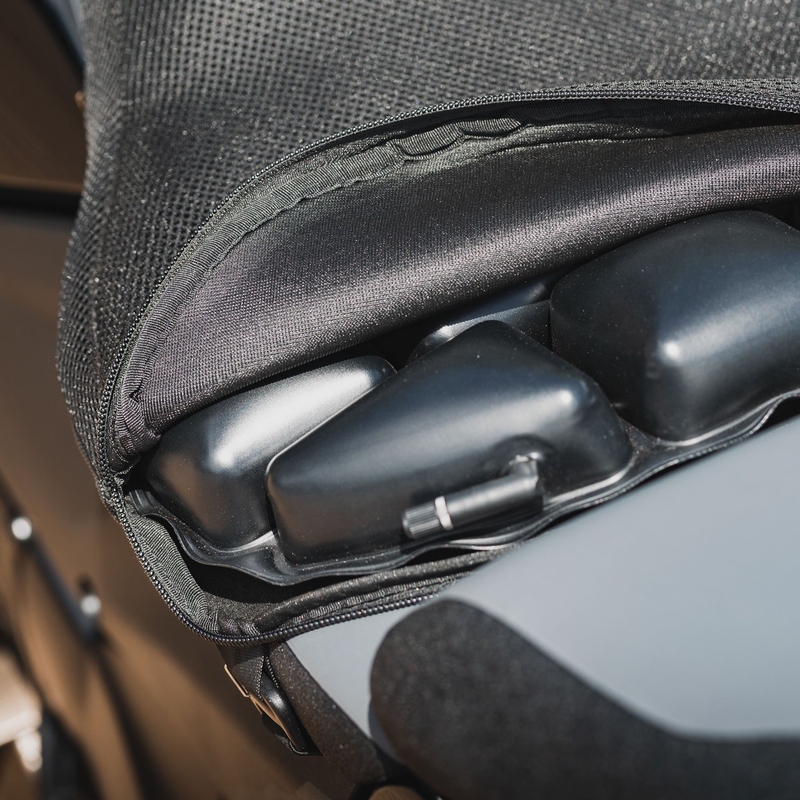 Scaun gonflabil Oxford Air Seat Adventure și Touring negru