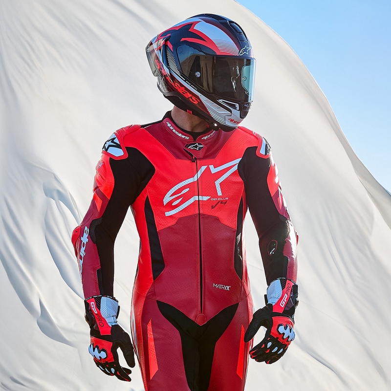 Costum motocicletă Alpinestars GP Plus V4 Sprint dintr-o bucată din piele, compatibil Tech-air, roșu fluo-roșu-alb-negru