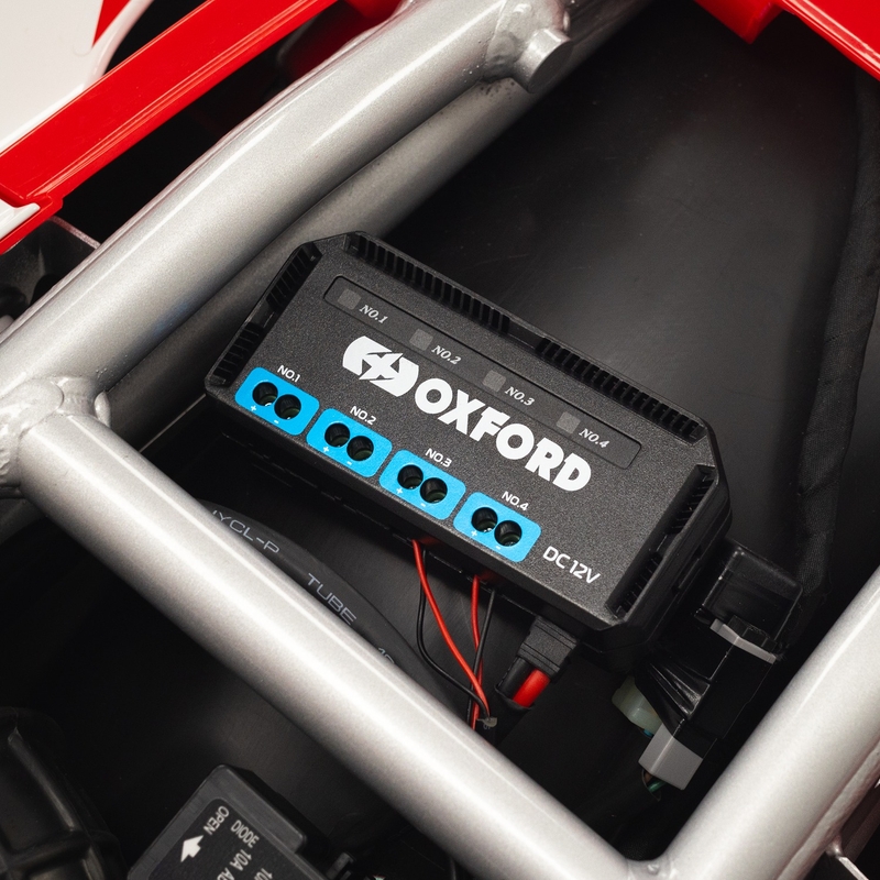 Cutie de joncțiune suplimentară Oxford Junction Box 12V