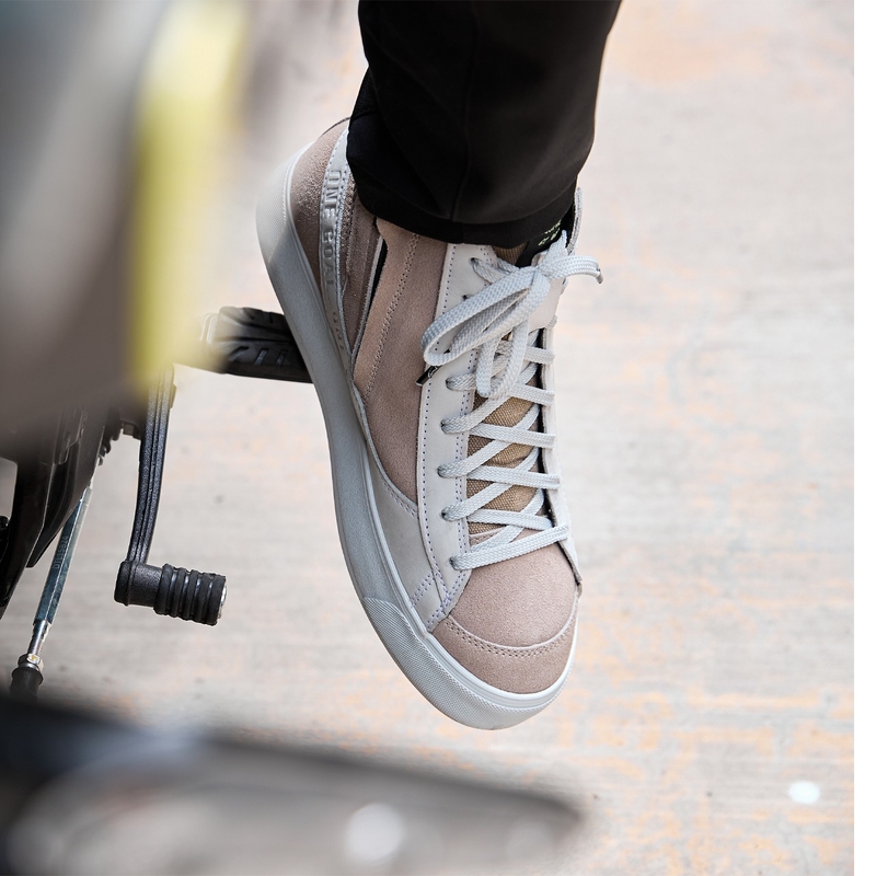 Ghete moto Alpinestars Stella Stated Podium pentru femei, alb-gri deschis