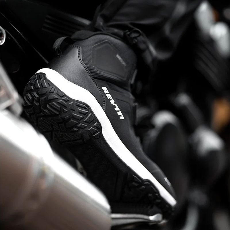 Ghete moto Revit Breccia GTX negre