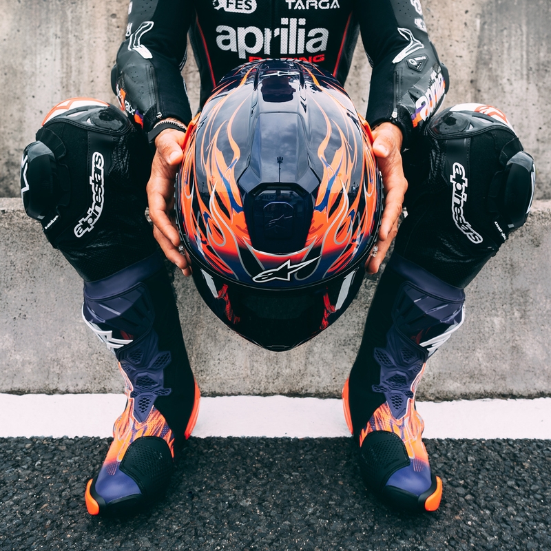 Cască integrală de motocicletă Alpinestars Supertech R-10 Flyte, ediție limitată, Jorge Martin, violet-roșu
