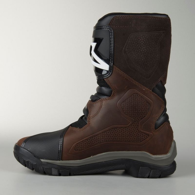 Alpinestars Belize Belize Oiled Drystar maro uscat  cizme de motociclete maro
