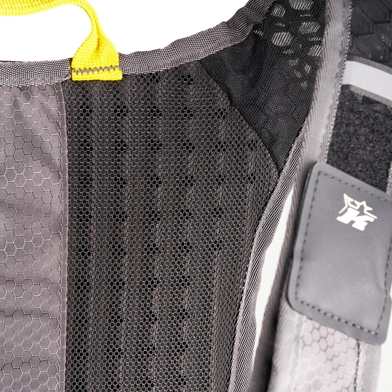 Rucsac de hidratare KINI Red Bull 1.0 Hidratare Backpack antracit