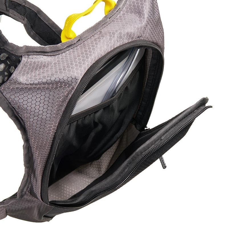 Rucsac de hidratare KINI Red Bull 1.0 Hidratare Backpack antracit