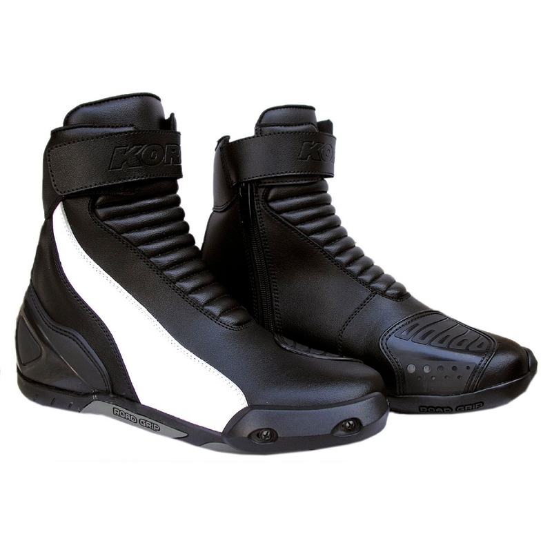 Kore Short Sport Sport negru și alb Moto Pantofi lichidare